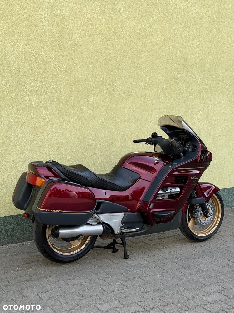 Honda ST - 10