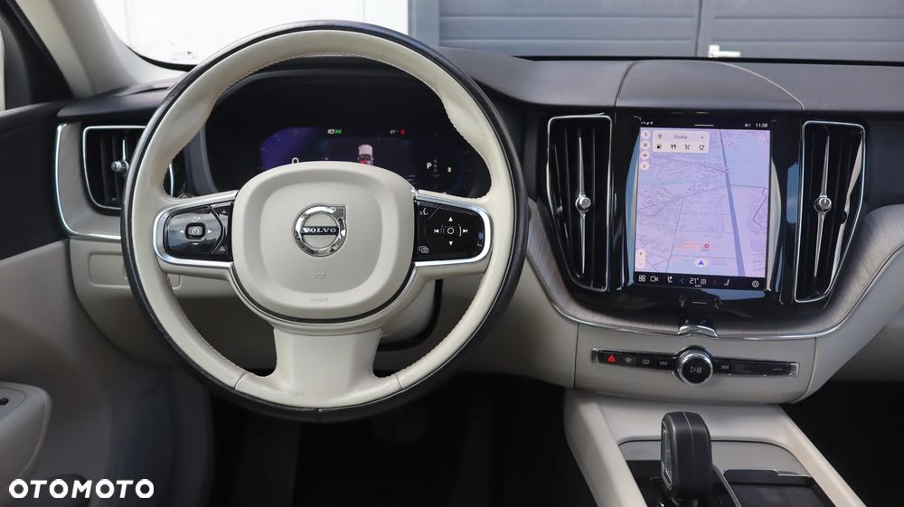 Volvo XC 60 B4 D AWD Plus Bright - 10