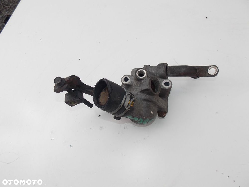 obudowa termostatu termostat mitsubishi pajero iii 3.2 did - 2
