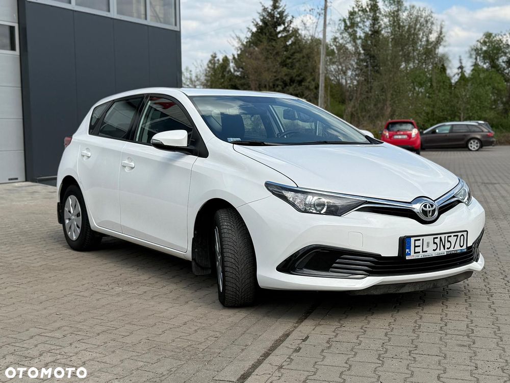 Toyota Auris - 7
