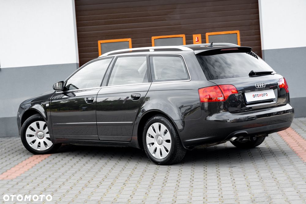Audi A4 Avant 2.0 TDI - 11