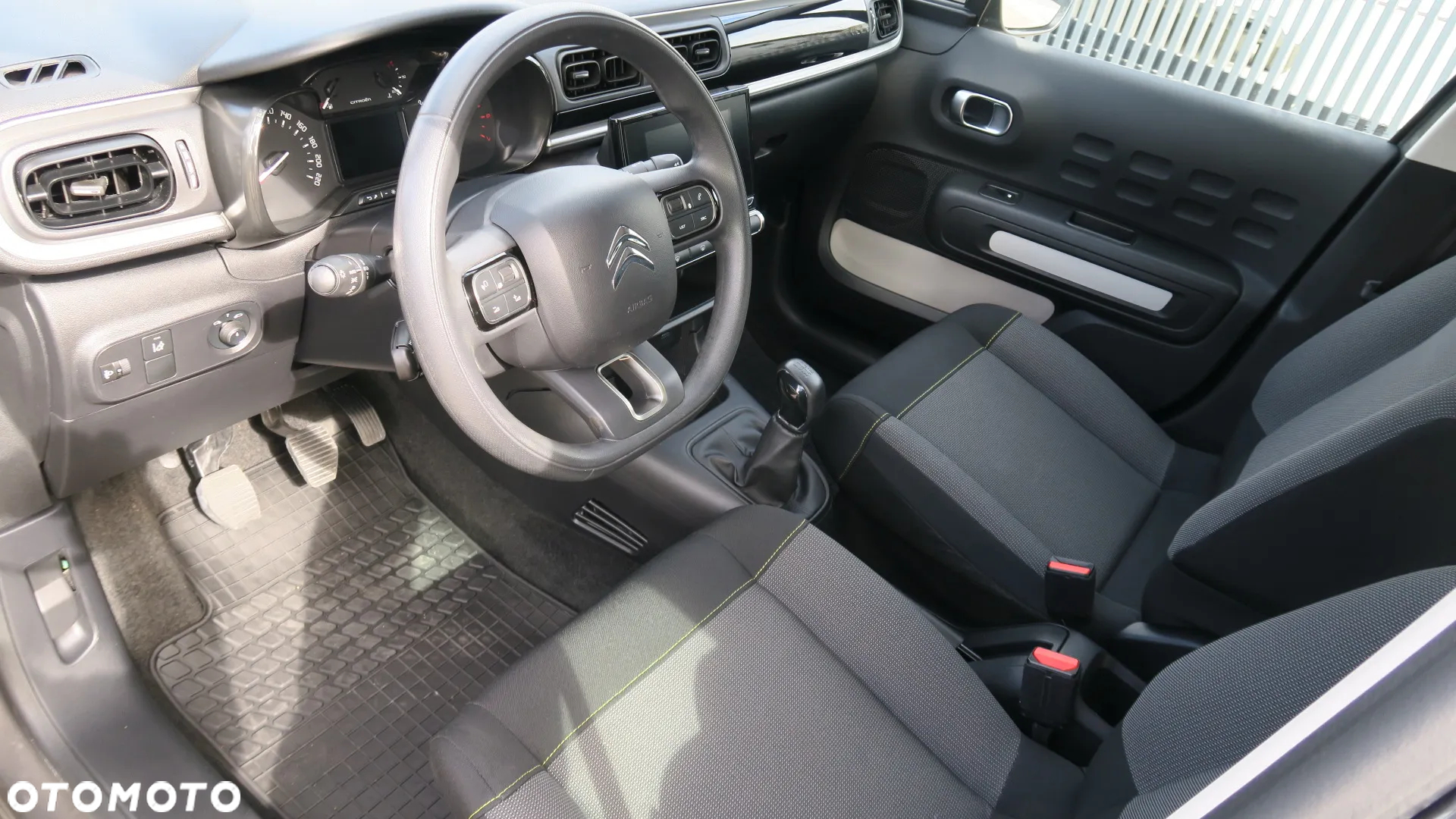 Citroën C3 1.2 PureTech Live - 15