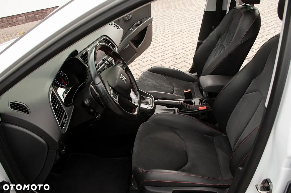 Seat Leon 2.0 TDI DPF Start&Stop DSG FR - 22