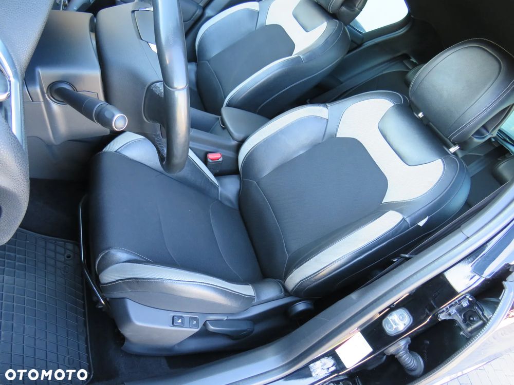 Citroën DS4 2.0 BlueHDi SportChic S&S - 30