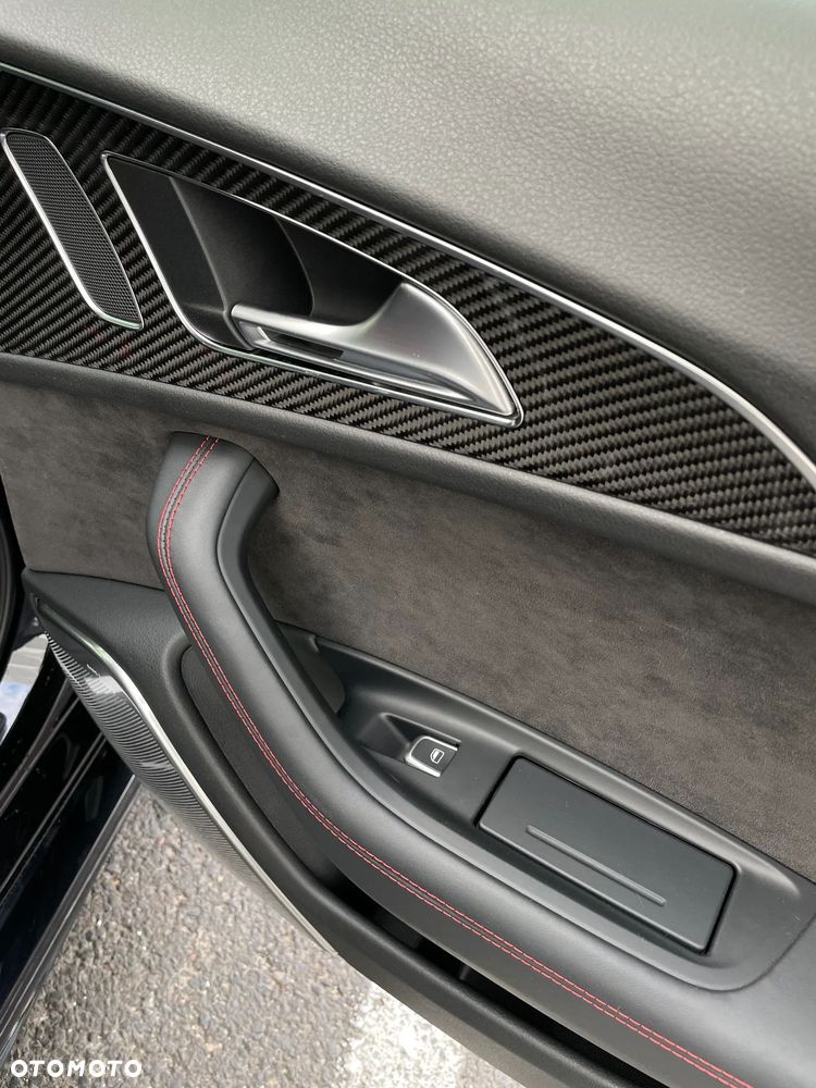 Audi RS6 Avant - 13