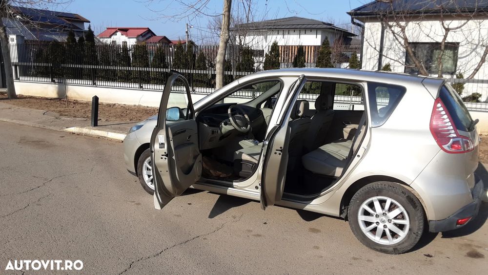 Renault Scenic - 8