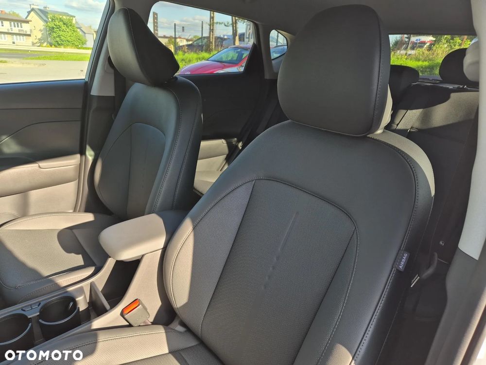 Hyundai Kona 1.6 GDI Hybrid Platinum DCT - 11