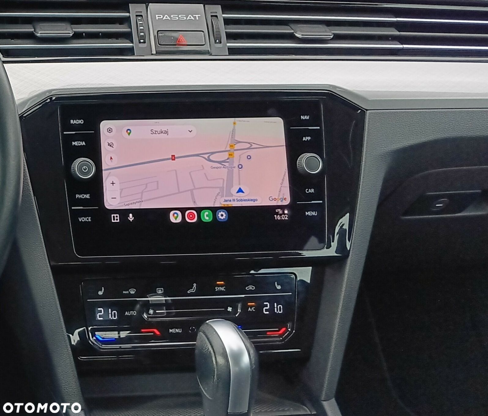 Volkswagen Passat 2.0 TSI Business DSG - 25