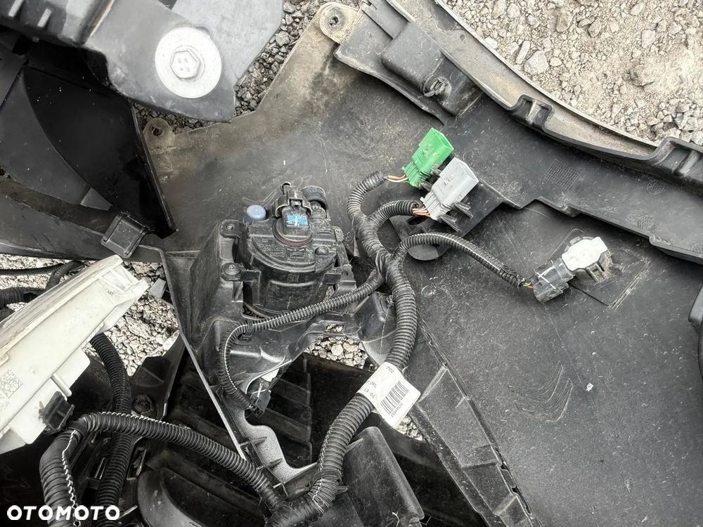 Peugeot Expert Premium L2H1 EAT6 TwinCab Komfort Plus - 22