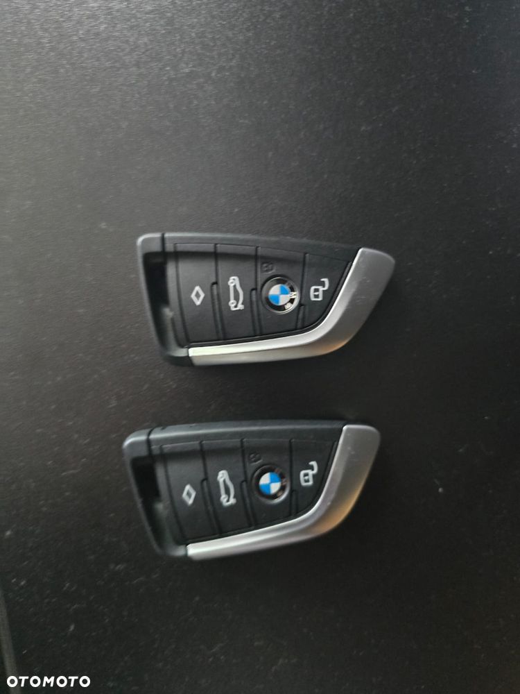 BMW Seria 3 330i xDrive M Sport sport - 18