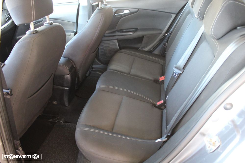 Fiat Tipo Station Wagon 1.3 M-Jet Lounge - 10