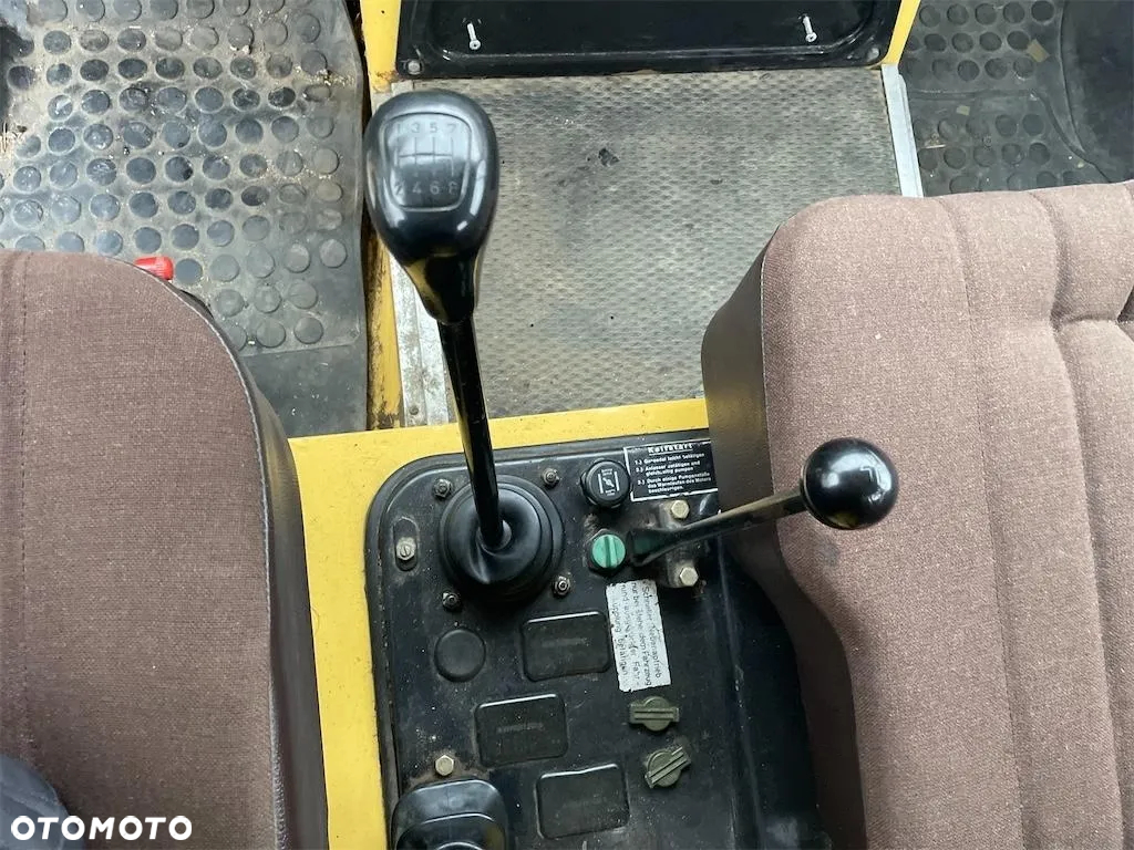 Mercedes-Benz Unimog MB 1250 L - 11