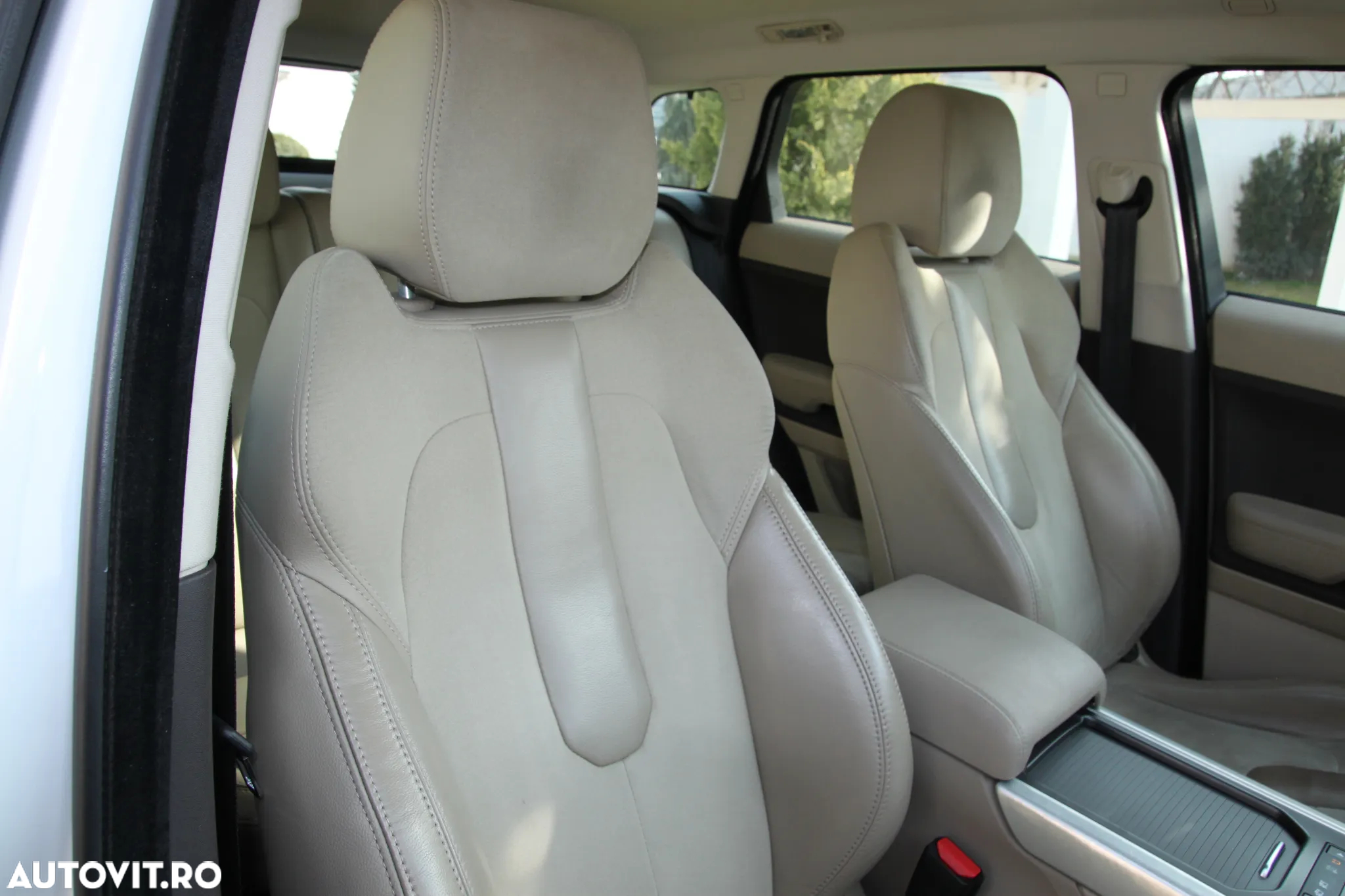 Land Rover Range Rover Evoque 2.2 TD4 Pure Tech - 29