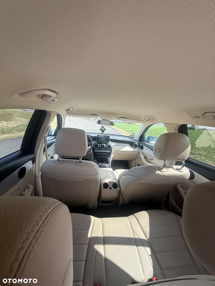 Mercedes-Benz GLC - 18