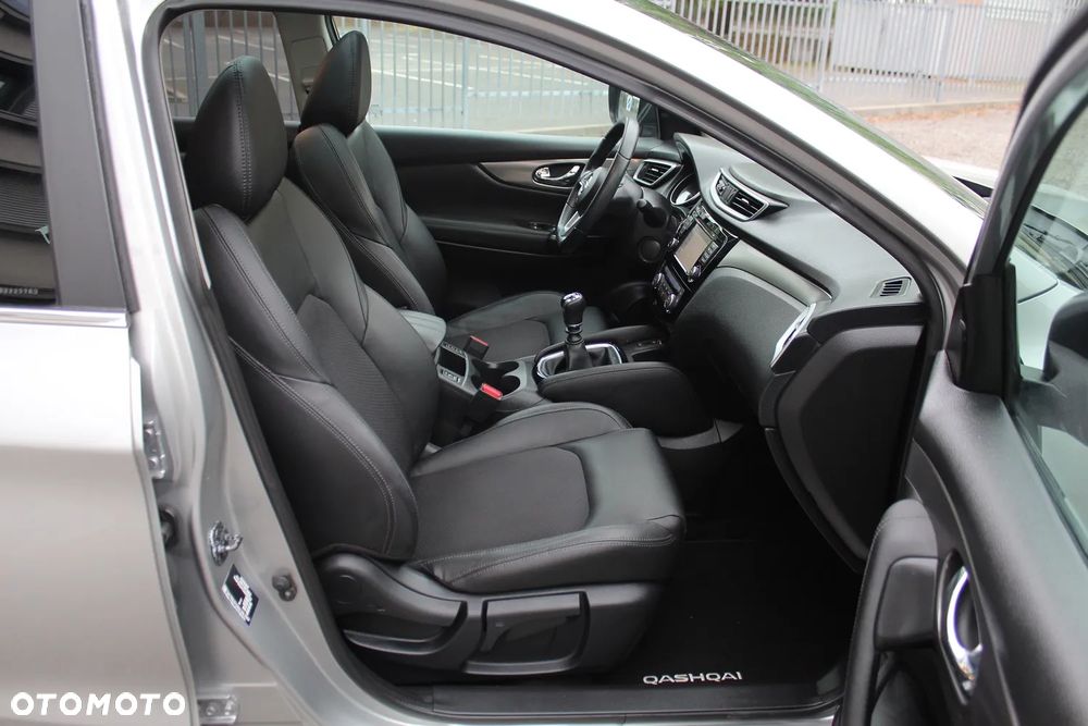 Nissan Qashqai 1.6 DCi Tekna EU6 - 24