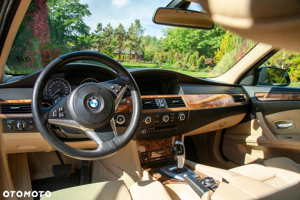 BMW Seria 5 - 24