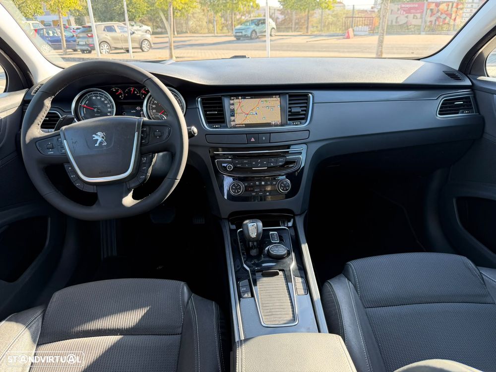 Peugeot 508 2.0 HDi Hybrid4 2-Tronic J18 - 32