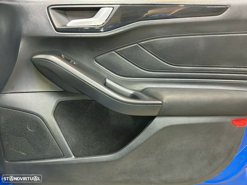 Ford Focus 1.0 EcoBoost MHEV ST-Line - 23