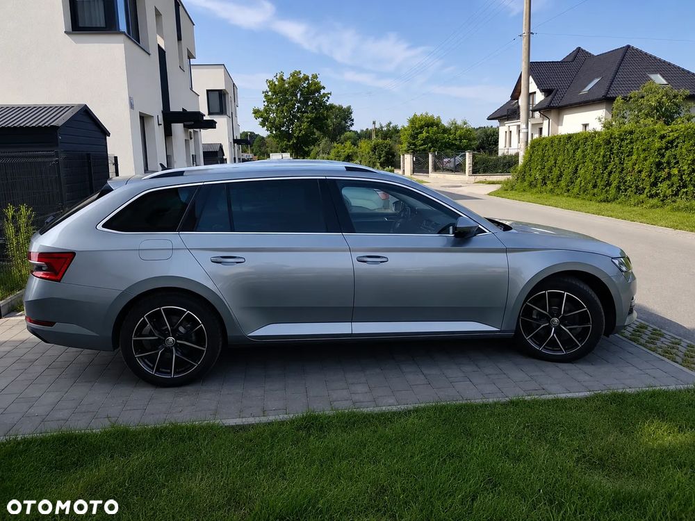 Skoda Superb 2.0 TDI SCR Style DSG - 6