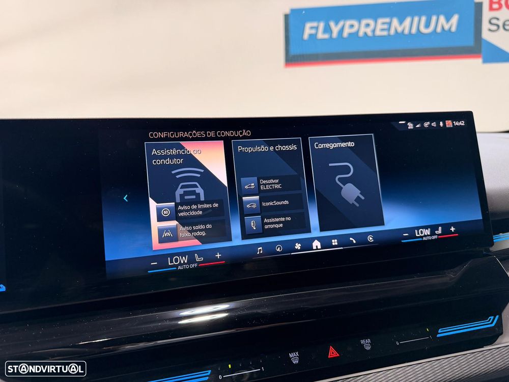 BMW 530 e Pack Desportivo M - 29