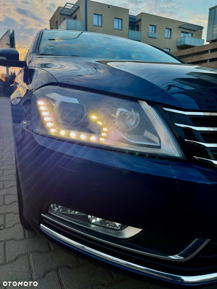 Volkswagen Passat 2.0 TDI 4Motion DSG BlueMotion Tech Highline - 13