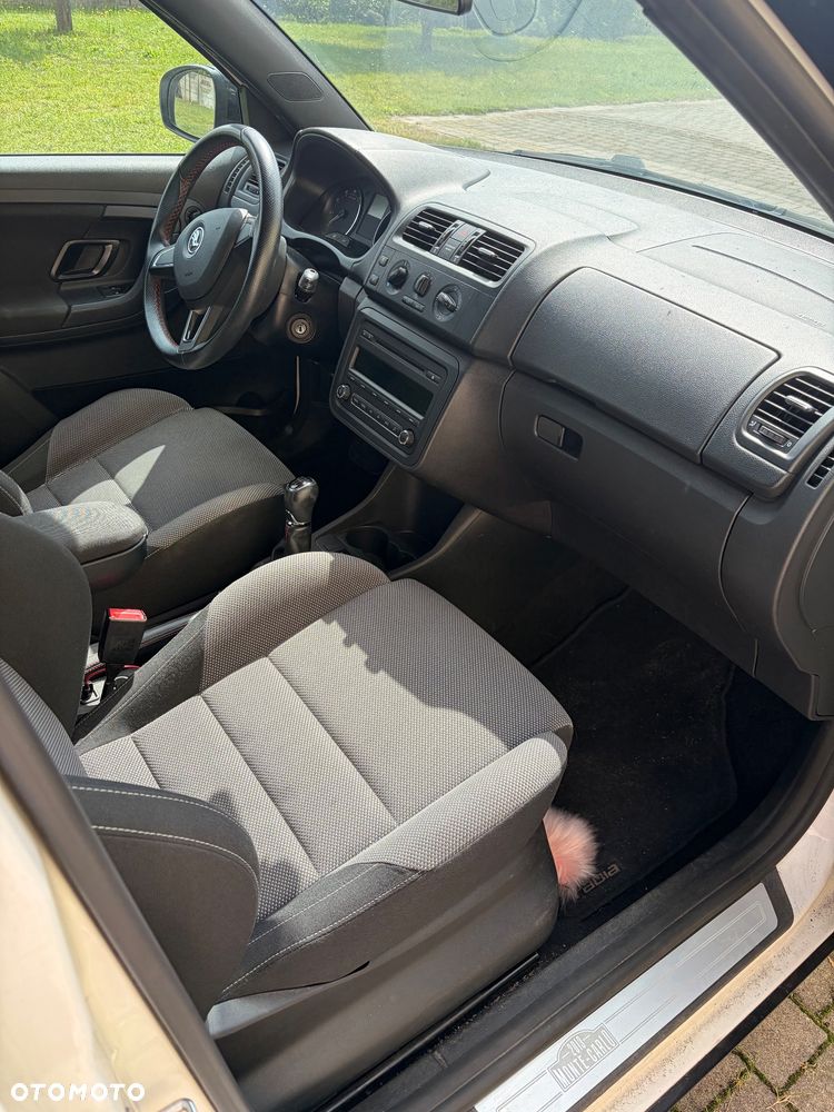 Skoda Fabia 1.2 TSI Monte Carlo - 10