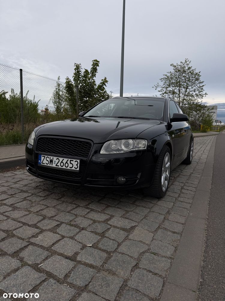 Audi A4 Avant 2.0 TDI DPF - 2
