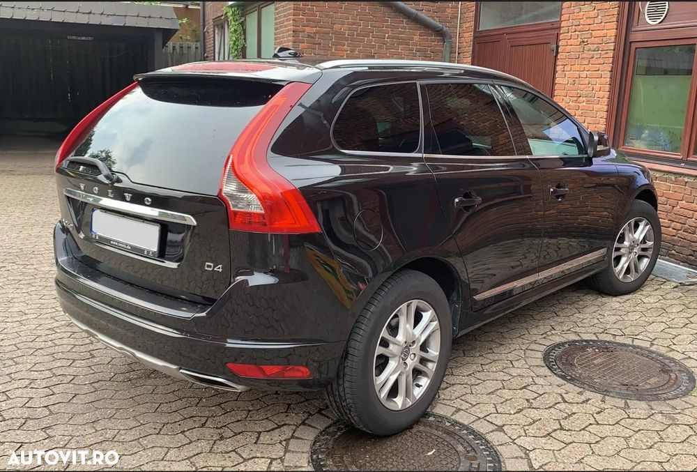 Volvo XC 60 D4 AWD Momentum - 3