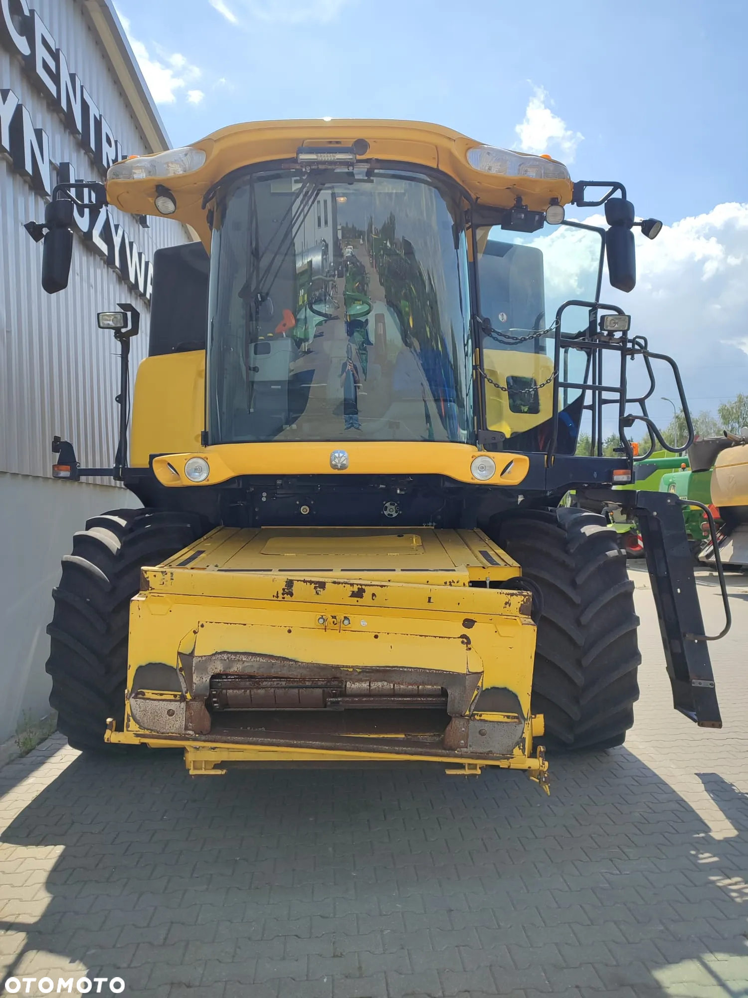 New Holland - 4
