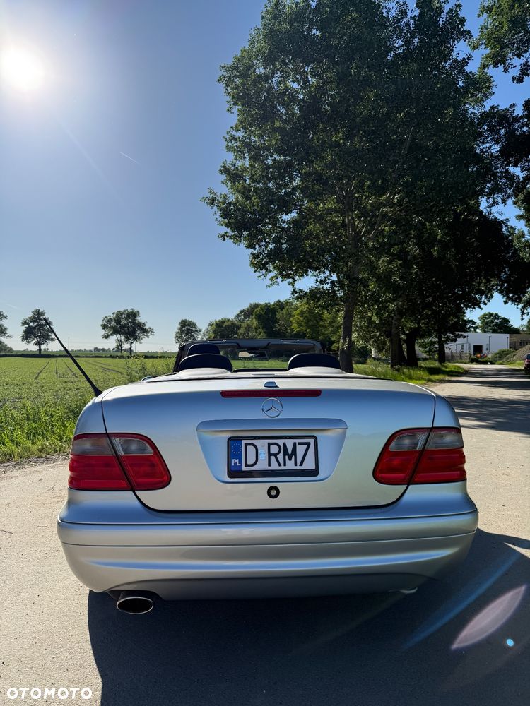 Mercedes-Benz CLK - 18