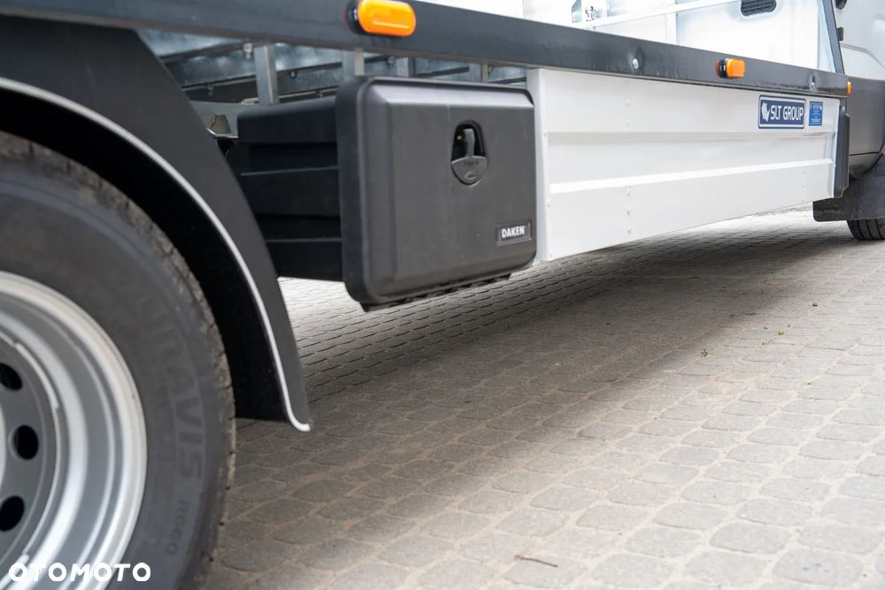 Iveco Daily 70C18 - 17