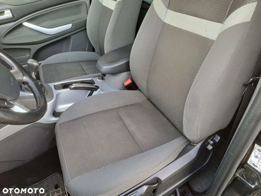 Ford Kuga 2.0 TDCi Titanium - 24