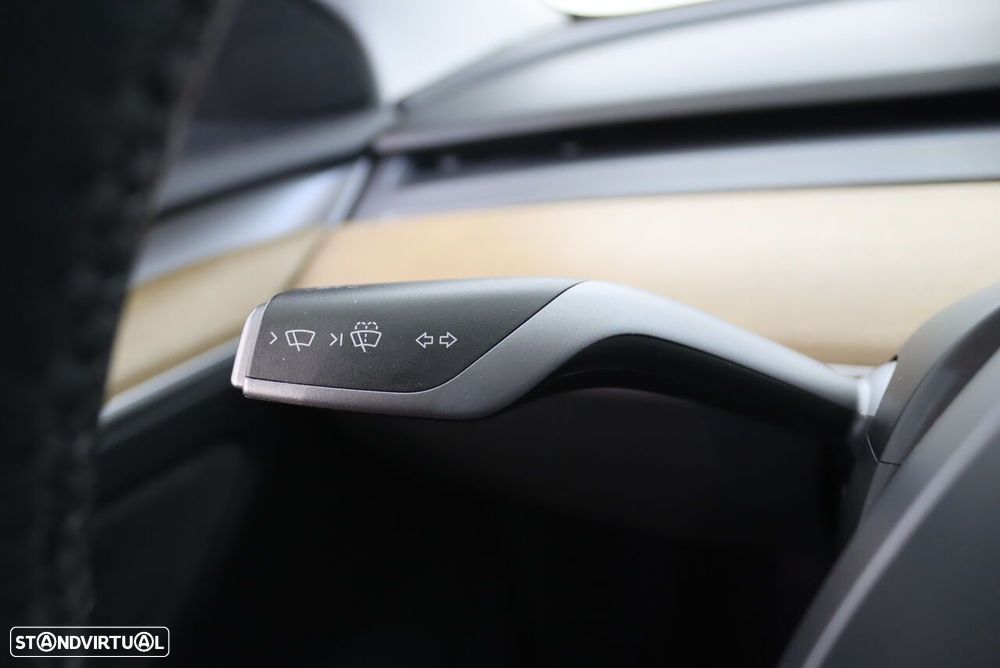 Tesla Model 3 Long Range Tração Traseira - 14