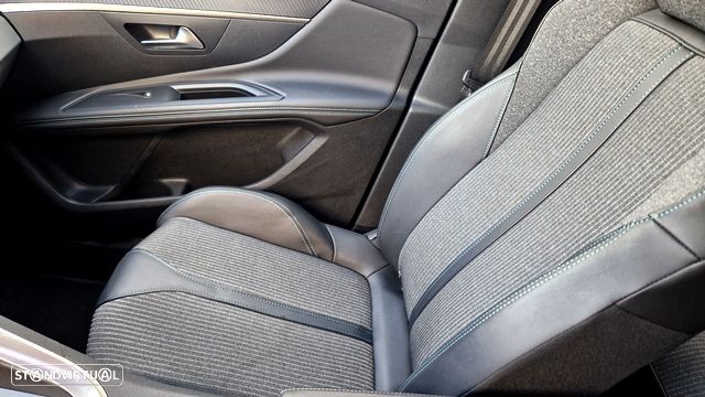 Peugeot 3008 1.6 Hybrid Allure Pack e-EAT8 - 11