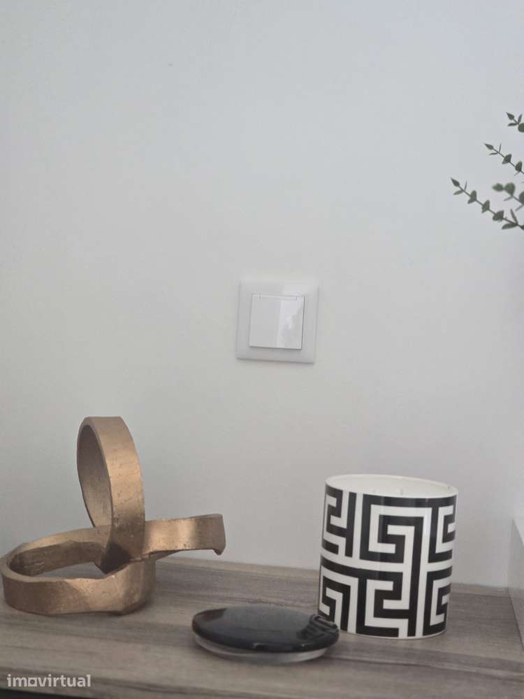Jardim Emídia — T1 Duplex · 23