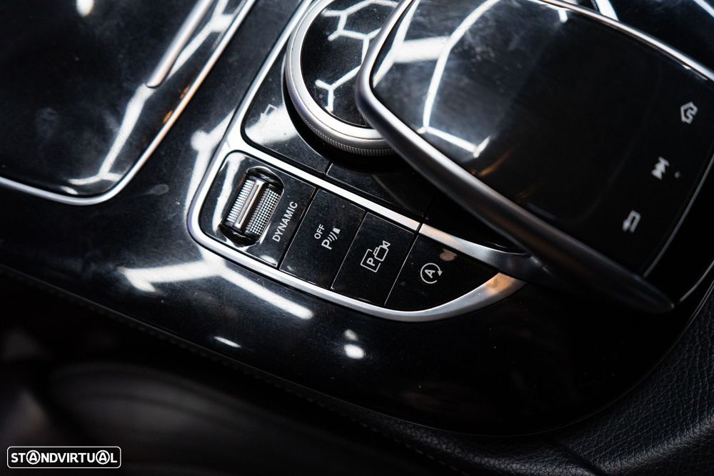 Mercedes-Benz E 220 d 9G-TRONIC AMG Line - 29