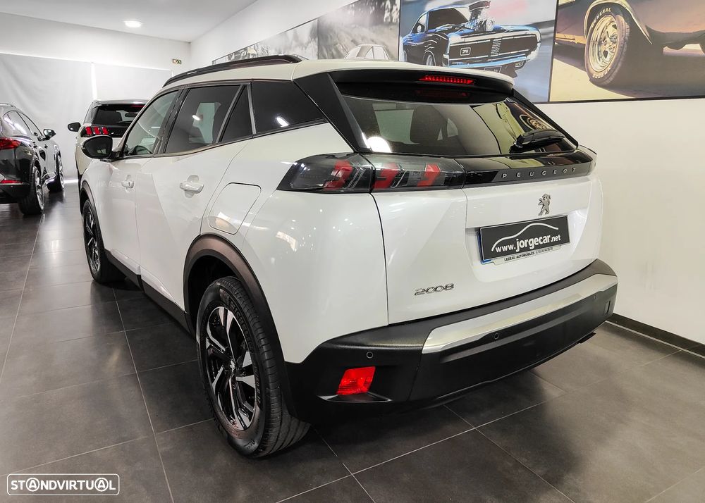 Peugeot 2008 1.2 PureTech Allure EAT8 - 15