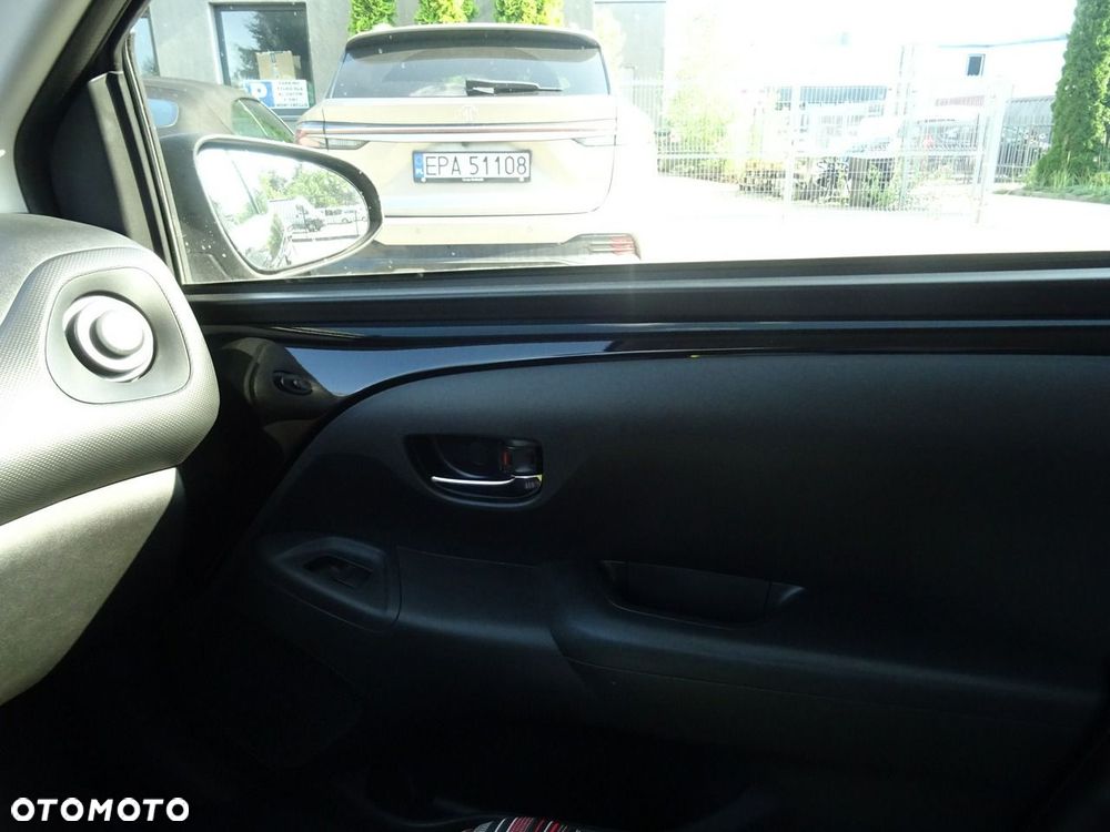 Citroën C1 VTi 72 SHINE - 11