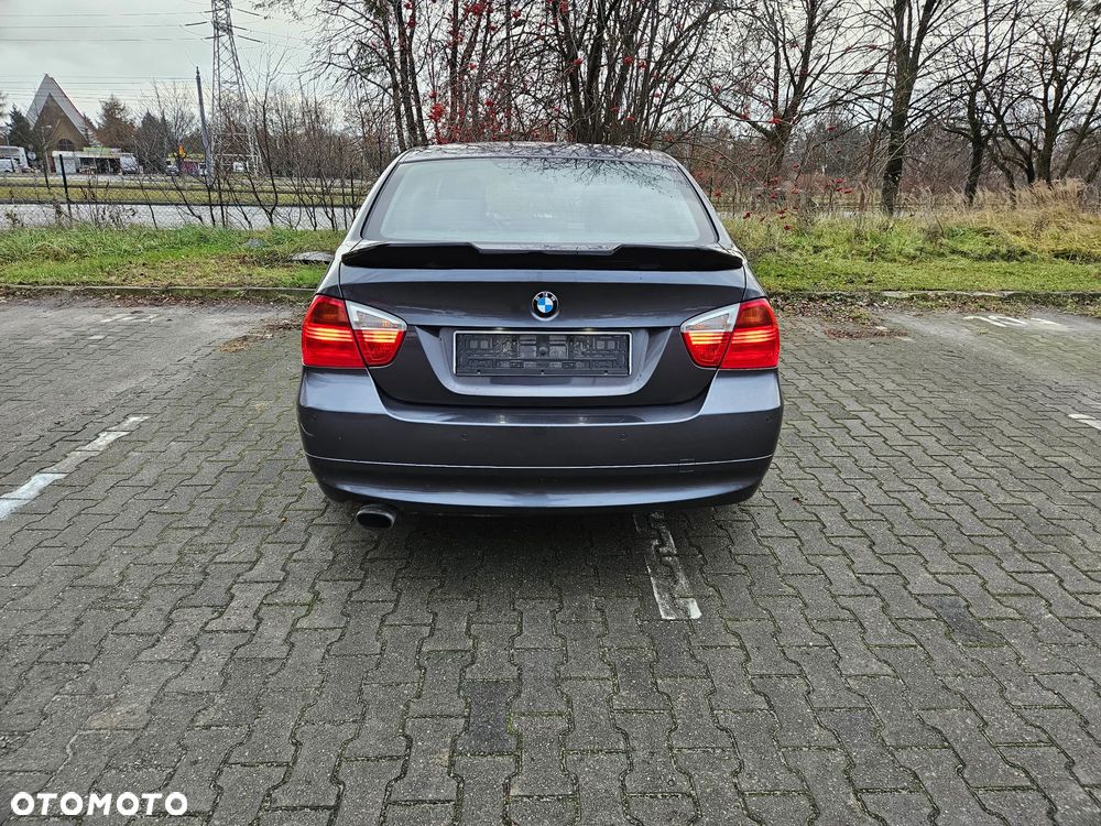 BMW Seria 3 320i - 7
