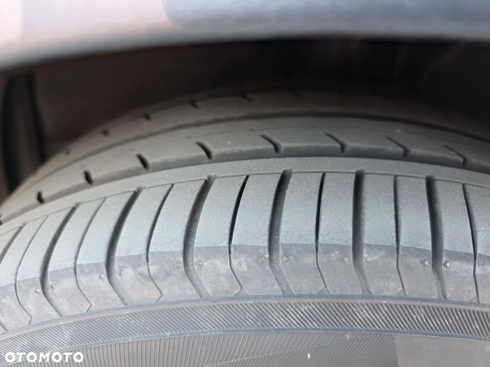 Toyota Prius 1.5 VVT-i Prestige - 27