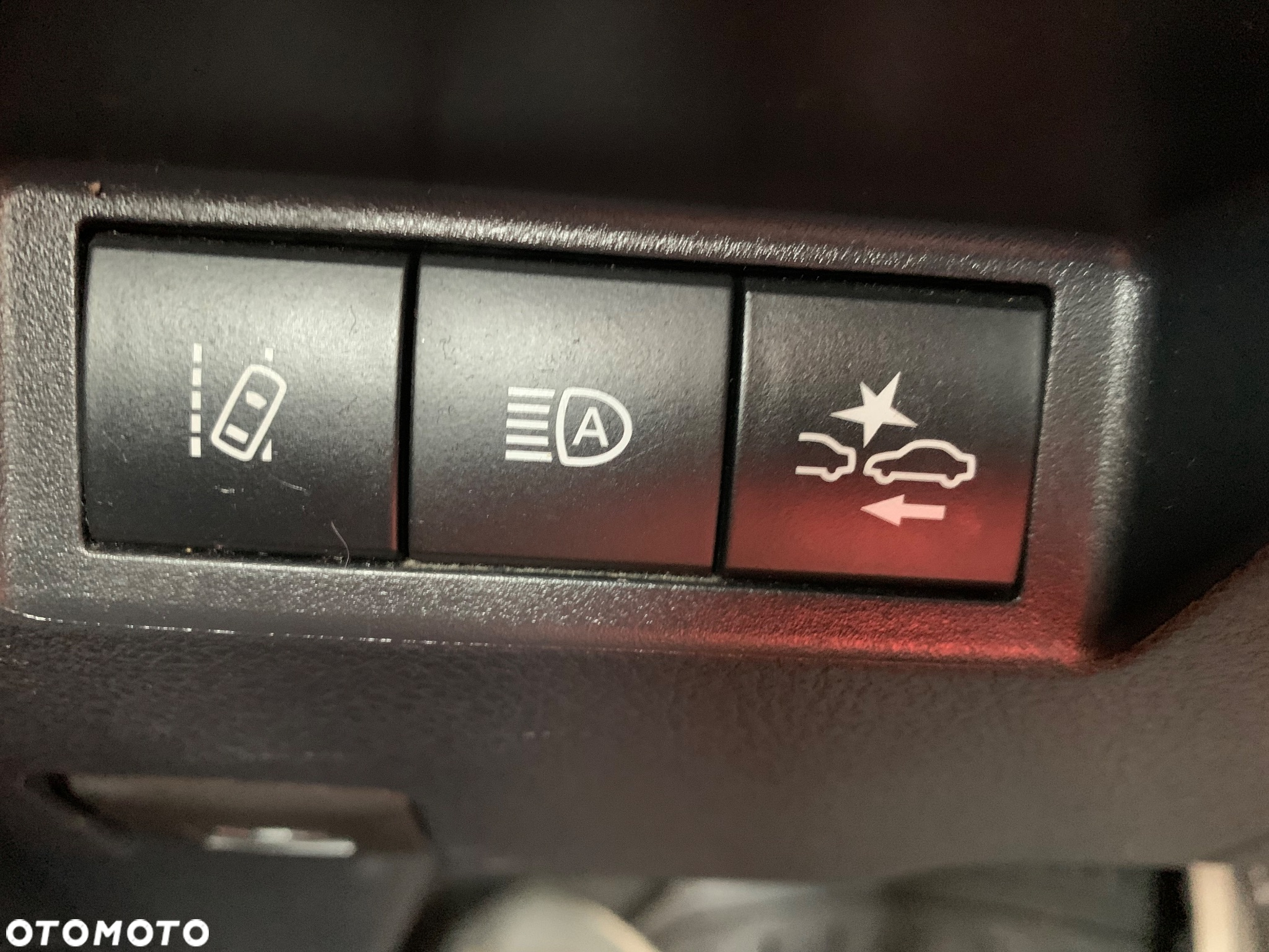Toyota Yaris Hybrid 100 Premium - 11