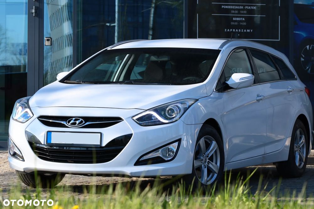 Hyundai i40 Kombi blue 1.6 Family+ - 4