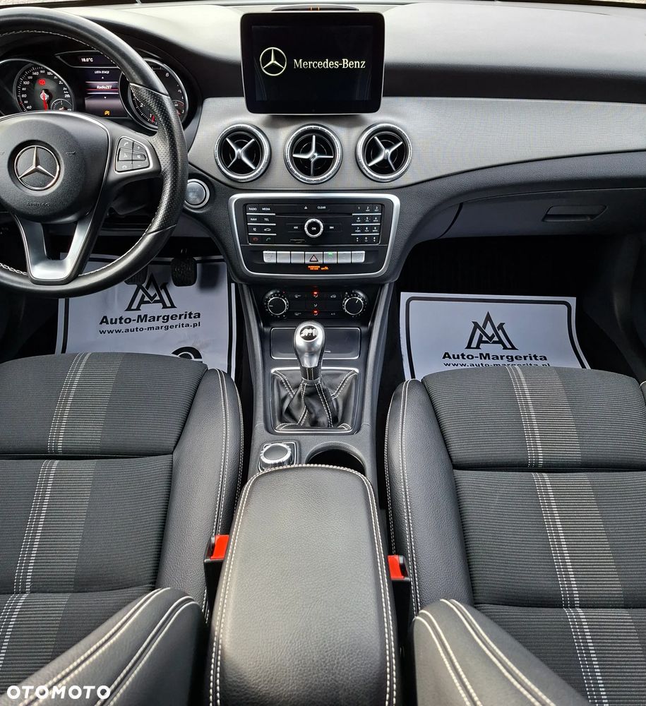 Mercedes-Benz CLA - 15