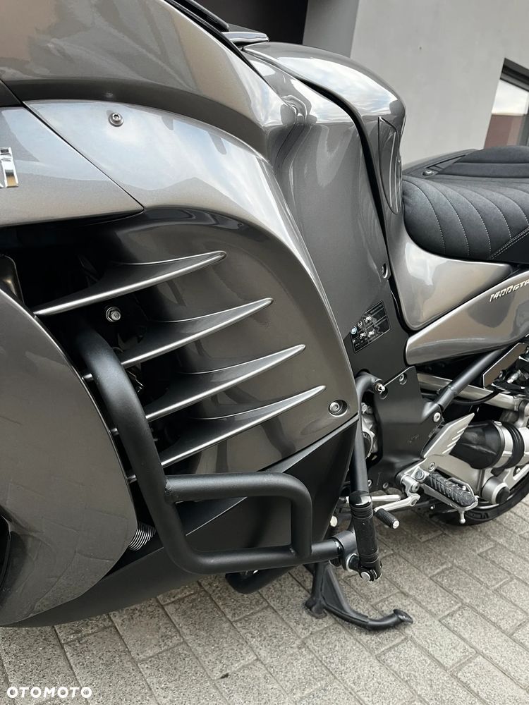 Kawasaki GTR - 14