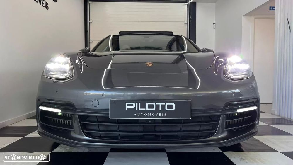 Porsche Panamera Sport Turismo 4 E-Hybrid Platinum Edition - 4