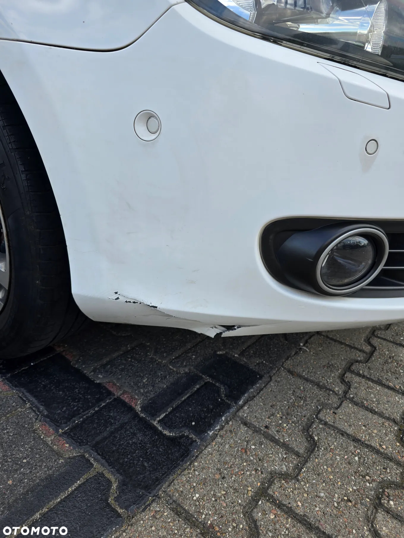 Volkswagen Golf VI 1.6 TDI BlueMot Comfortline DSG - 11