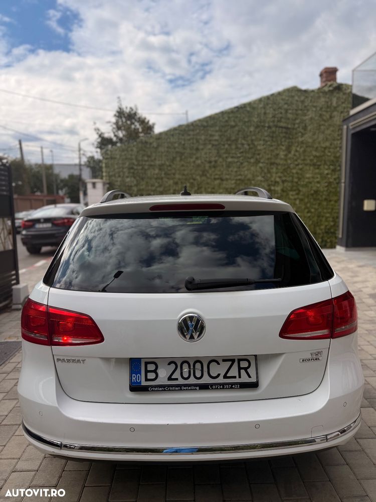 Volkswagen Passat Variant 2.0 TDI BlueMotion Technology DSG Comfortline - 4