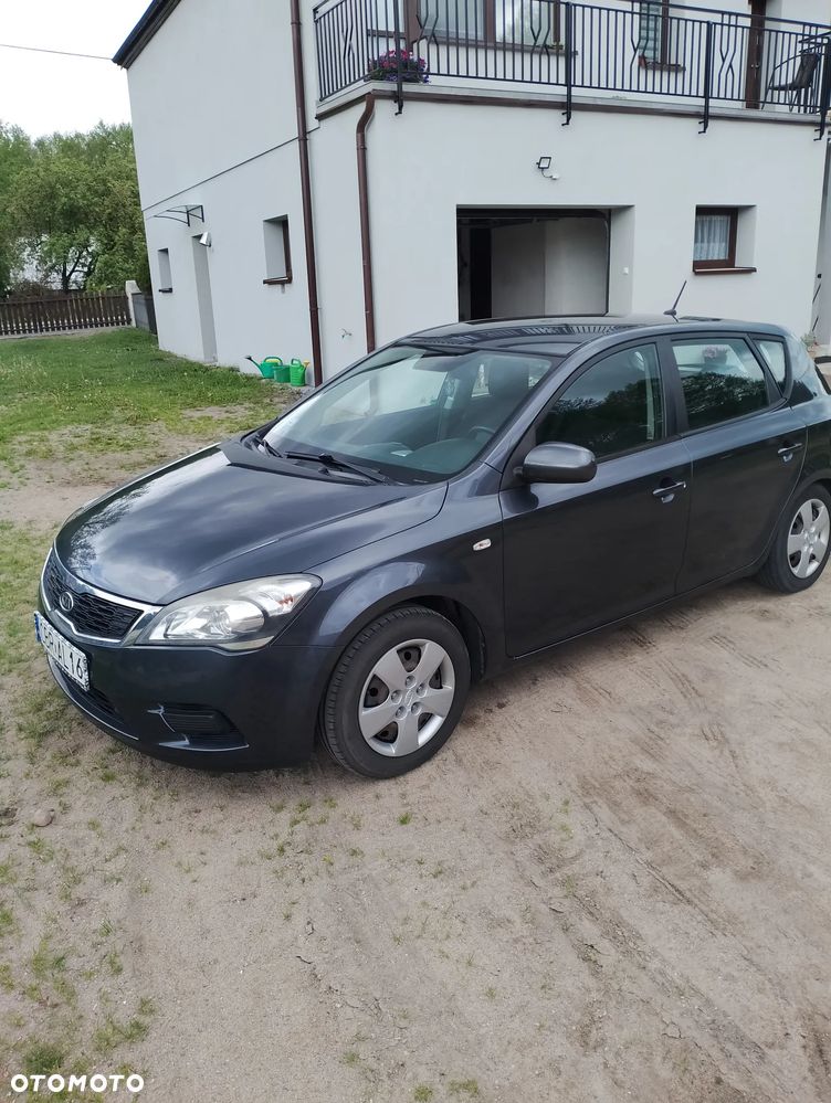 Kia Ceed 1.4 Comfort - 1