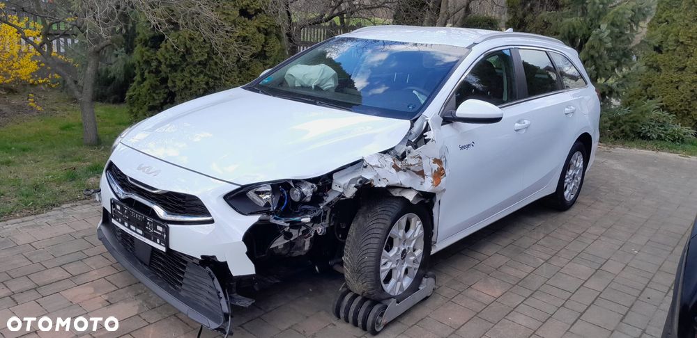 Kia Ceed 1.5 T-GDI DCT7 OPF Spirit - 18