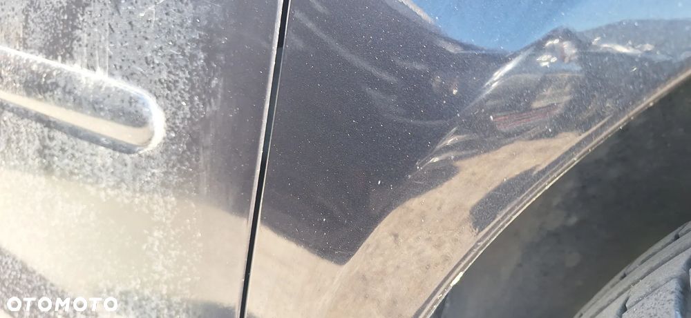 Volkswagen Golf V+ Błotnik Przód Przedni Prawy Kod Lakieru LC9Z - 21